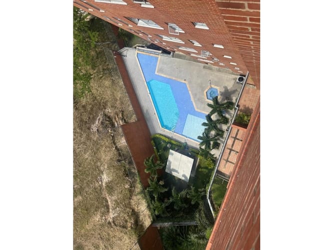 Apartamento de 3 alcobas en venta en Cristales, Cali, 200 m² · foto 17 de 24