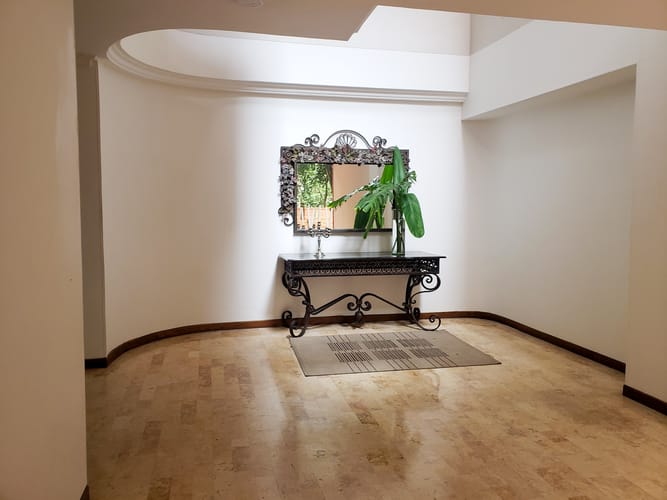 Apartamento de 3 alcobas en arriendo en El Poblado, Medellín, 255 m² · foto 14 de 20