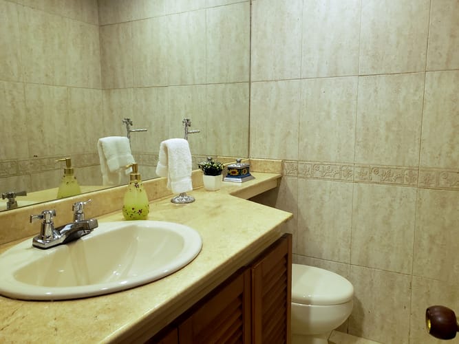 Apartamento de 3 alcobas en arriendo en El Poblado, Medellín, 255 m² · foto 15 de 20