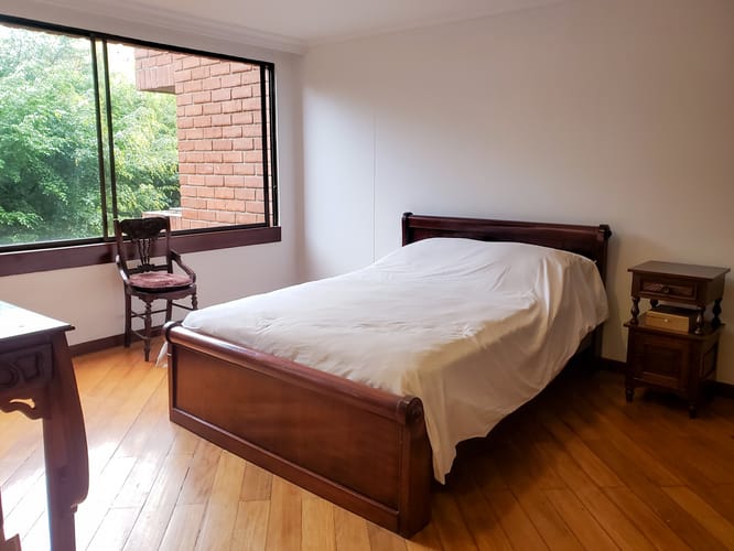 Apartamento de 3 alcobas en arriendo en El Poblado, Medellín, 255 m² · foto 16 de 20