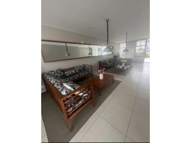 Apartamento de 3 alcobas en venta en Guabinas, Yumbo, 50 m² · foto 2 de 18