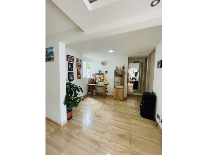 Apartamento de 2 alcobas en venta en Guabinas, Yumbo, 53 m² · foto 4 de 11