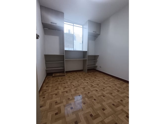 Apartamento de 3 alcobas en venta en Guabinas, Yumbo, 50 m² · foto 13 de 18