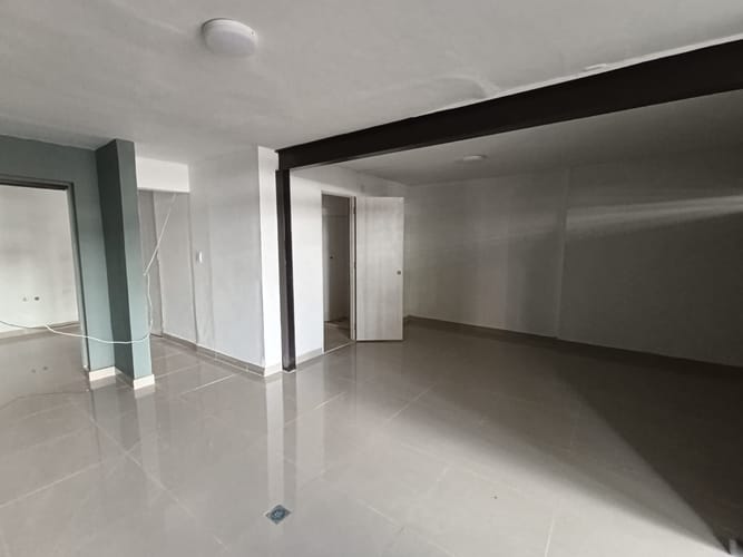 Local en arriendo en Laureles, Medellín, 50 m² · foto 3 de 11