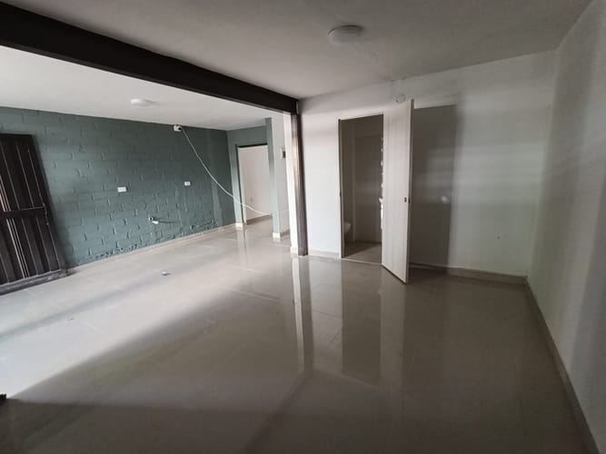 Local en arriendo en Laureles, Medellín, 50 m² · foto 4 de 11