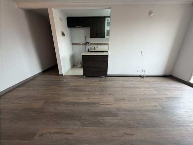 Apartamento de 3 alcobas en arriendo en Loma De Los Bernal, Medellín, 70 m² · foto 6 de 19