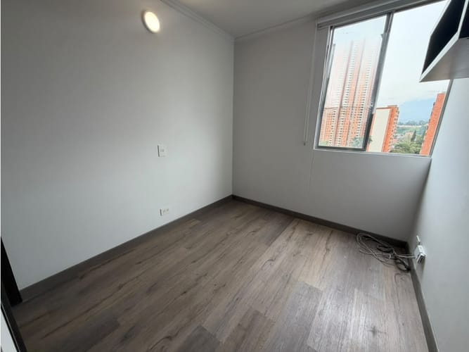 Apartamento de 3 alcobas en arriendo en Loma De Los Bernal, Medellín, 70 m² · foto 15 de 19