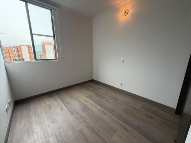 Apartamento de 3 alcobas en arriendo en Loma De Los Bernal, Medellín, 70 m² · foto 17 de 19
