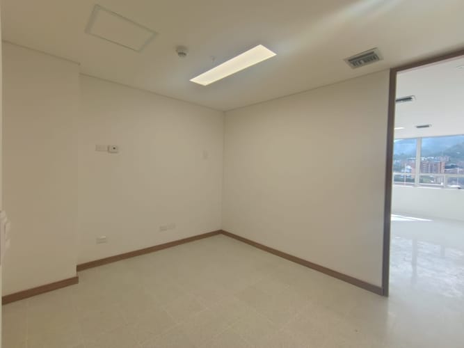 Consultorio en arriendo en Laureles, Medellín, 45 m² · foto 3 de 10
