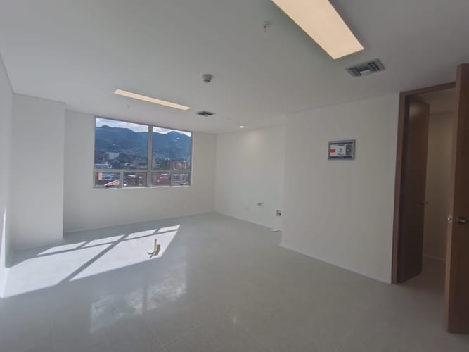 Consultorio en arriendo en Laureles, Medellín, 45 m² · foto 8 de 10