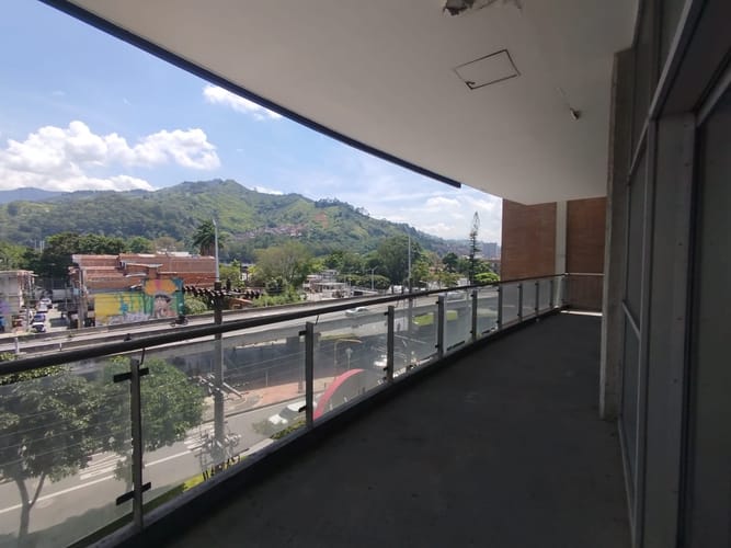Local en arriendo en Camparola, Itagüí, 218 m² · foto 7 de 15