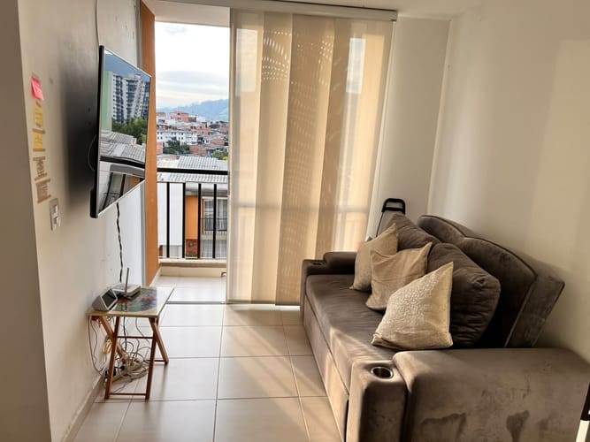 Apartamento de 3 alcobas en venta en Las Violetas, Dosquebradas, 52 m² · foto 5 de 9