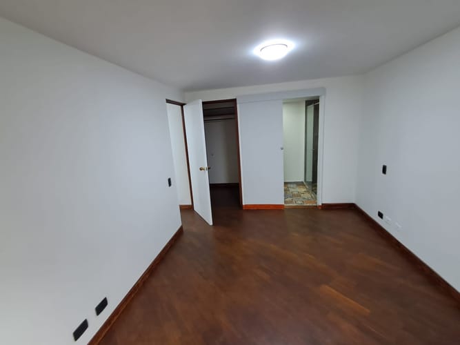 Apartamento de 2 alcobas en arriendo en Patio Bonito, Medellín, 82 m² · foto 13 de 17