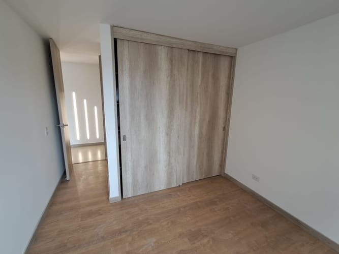 Apartamento de 2 alcobas en arriendo en Ciudad Del Río, Medellín, 116 m² · foto 12 de 20