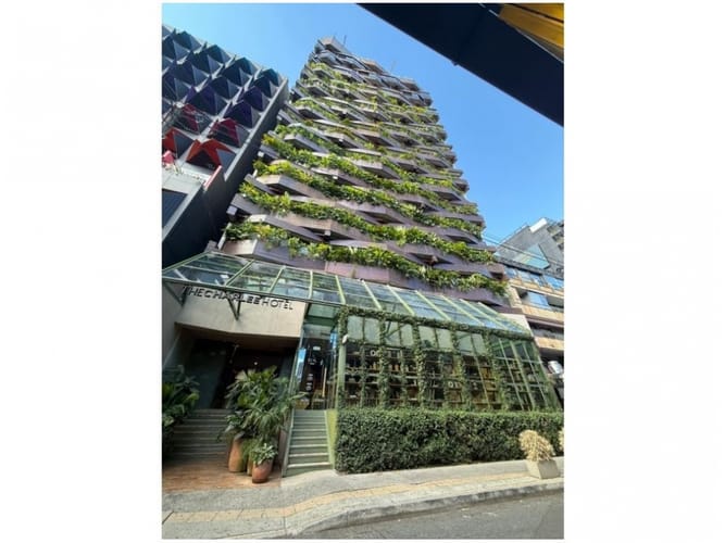 Apartamento de 1 alcoba en venta en El Poblado, Medellín, 69 m² · foto 6 de 24