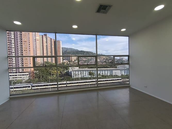 Consultorio en arriendo en Niquia, Bello, 44 m² · foto 3 de 9