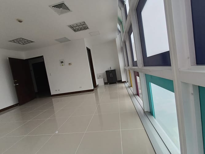 Consultorio en venta en Tequendama, Cali, 30 m² · foto 6 de 11