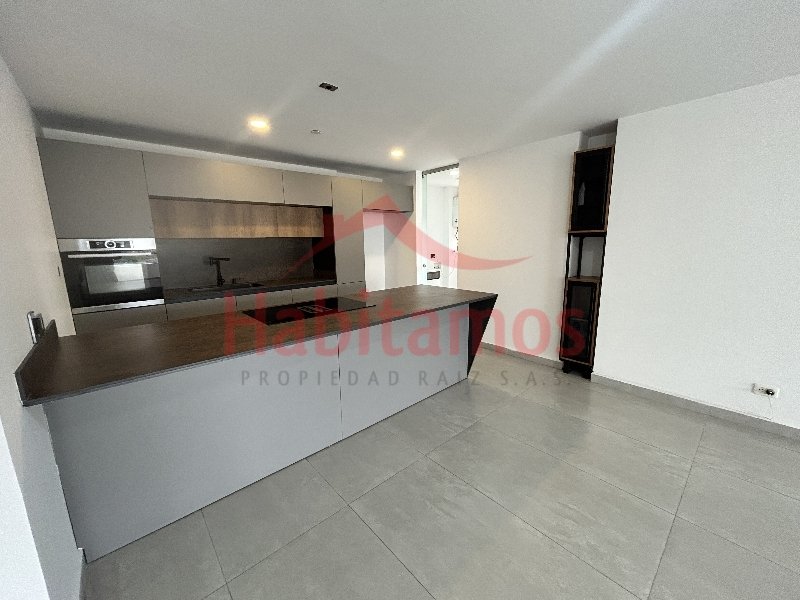 Apartamento en Arriendo en Loma de las brujas, Envigado