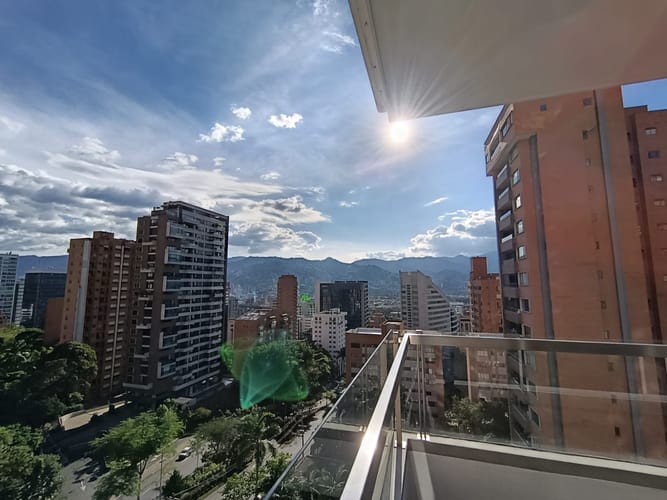 Apartamento de 3 alcobas en arriendo en Las Lomas, Medellín, 170 m² · foto 2 de 20