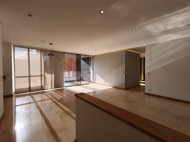 Apartamento de 3 alcobas en arriendo en Las Lomas, Medellín, 170 m² · foto 18 de 20