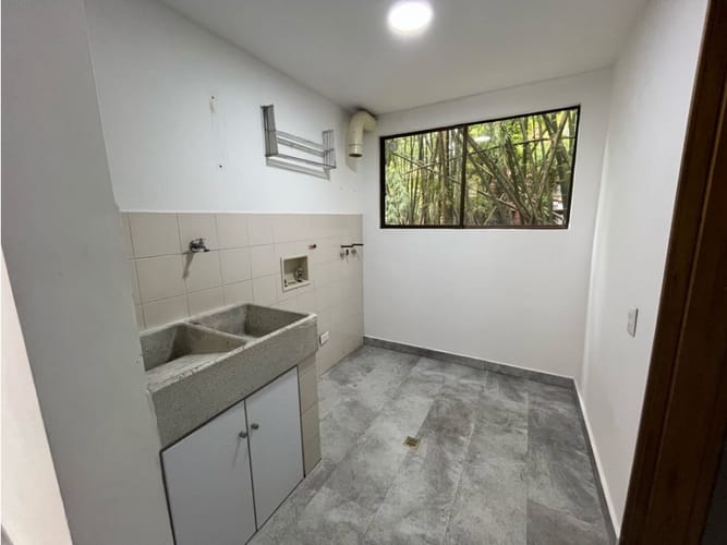 Casa de 3 alcobas en venta en La Frontera, Medellín, 280 m² · foto 5 de 24