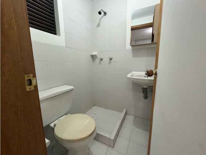 Casa de 3 alcobas en venta en La Frontera, Medellín, 280 m² · foto 7 de 24