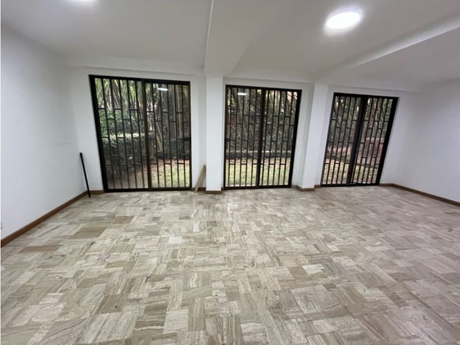 Casa de 3 alcobas en venta en La Frontera, Medellín, 280 m² · foto 8 de 24