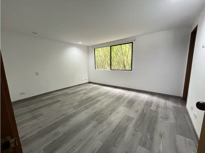 Casa de 3 alcobas en venta en La Frontera, Medellín, 280 m² · foto 10 de 24