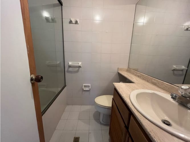 Casa de 3 alcobas en venta en La Frontera, Medellín, 280 m² · foto 13 de 24