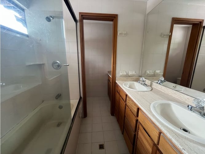 Casa de 3 alcobas en venta en La Frontera, Medellín, 280 m² · foto 16 de 24