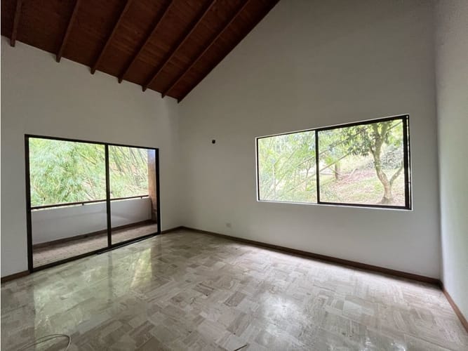 Casa de 3 alcobas en venta en La Frontera, Medellín, 280 m² · foto 18 de 24
