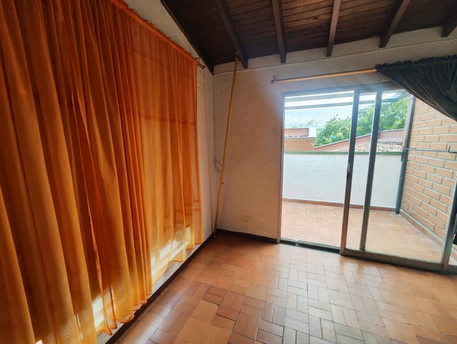 Apartamento de 3 alcobas en arriendo en El Poblado, Medellín, 234 m² · foto 4 de 18