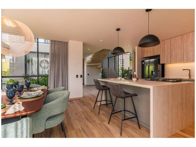 Casa de 3 alcobas en venta en Las Palmas, Envigado, 242 m² · foto 6 de 24