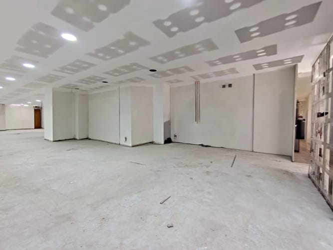 Local en arriendo en Bolivariana, Medellín, 230 m² · foto 2 de 16