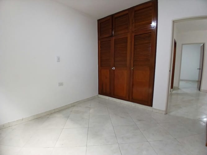 Casa de 4 alcobas en arriendo en La Gloria, Medellín, 120 m² · foto 6 de 24