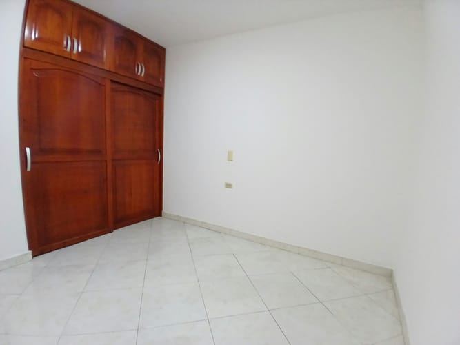 Casa de 4 alcobas en arriendo en La Gloria, Medellín, 120 m² · foto 10 de 24