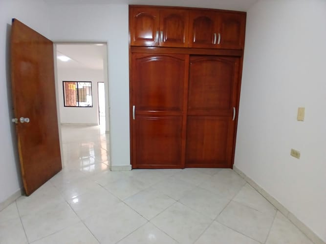 Casa de 4 alcobas en arriendo en La Gloria, Medellín, 120 m² · foto 14 de 24