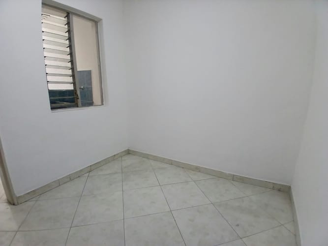 Casa de 4 alcobas en arriendo en La Gloria, Medellín, 120 m² · foto 23 de 24