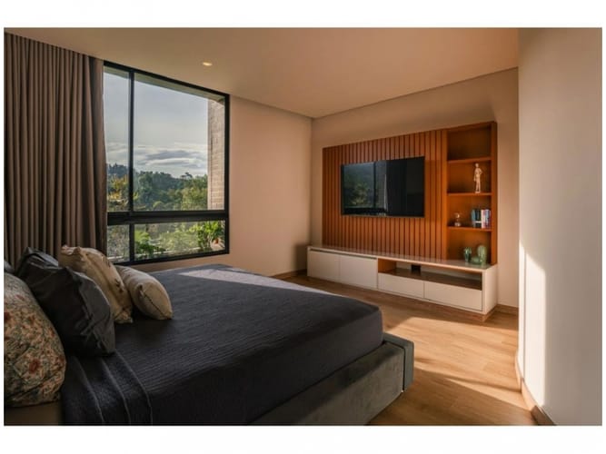 Casa de 3 alcobas en venta en Las Palmas, Envigado, 242 m² · foto 17 de 24