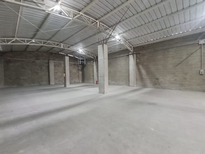 Bodega en arriendo en San Antonio De Prado, Medellín, 320 m² · foto 4 de 15