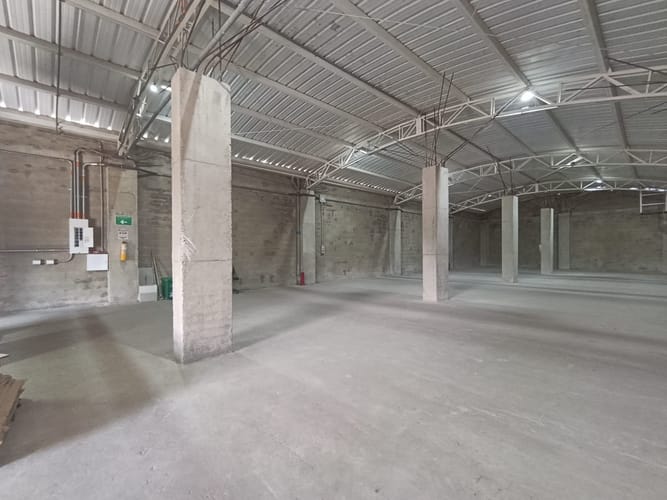 Bodega en arriendo en San Antonio De Prado, Medellín, 320 m² · foto 8 de 15