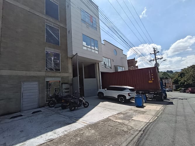 Bodega en arriendo en San Antonio De Prado, Medellín, 320 m² · foto 13 de 15