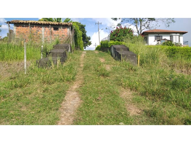 Lote en venta en Cerritos, Pereira, 3200 m² · foto 4 de 16