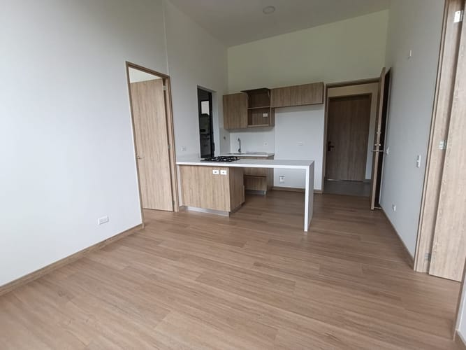 Apartamento de 2 alcobas en arriendo en Loma Del Escobero, Envigado, 74 m² · foto 6 de 13