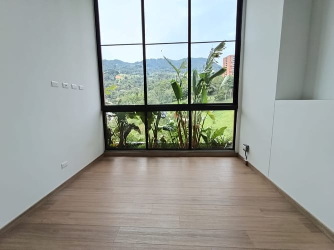 Apartamento de 2 alcobas en arriendo en Loma Del Escobero, Envigado, 74 m² · foto 10 de 13