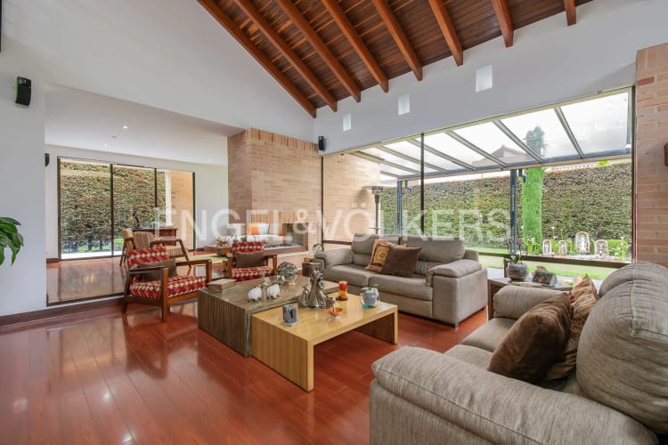 Casa de 4 alcobas en venta en Fonquetá, Chía, 410 m² · foto 3 de 20