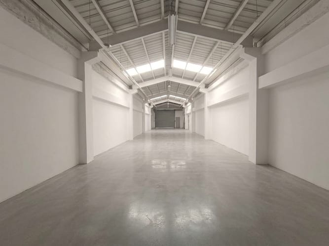 Bodega en arriendo en Zona Centro, Envigado, 340 m² · foto 10 de 10