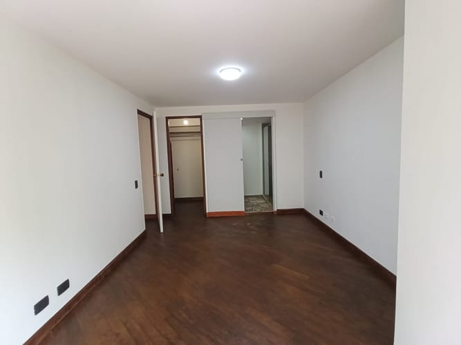 Apartamento de 2 alcobas en arriendo en Patio Bonito, Medellín, 82 m² · foto 10 de 20