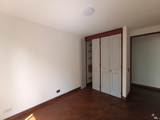 Apartamento de 2 alcobas en arriendo en Patio Bonito, Medellín, 82 m² · foto 13 de 20