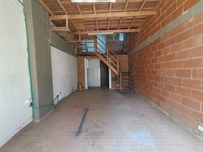 Local en arriendo en Mayorca, Sabaneta, 60 m² · foto 2 de 11